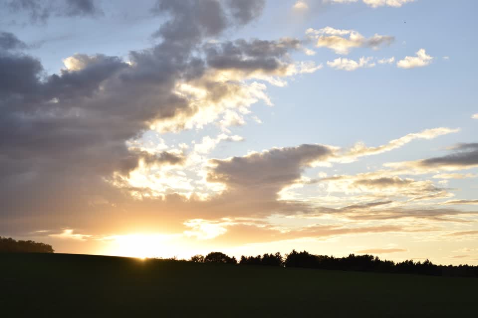 21-10-Okt-SU-Wolkenreich-Z.mp4